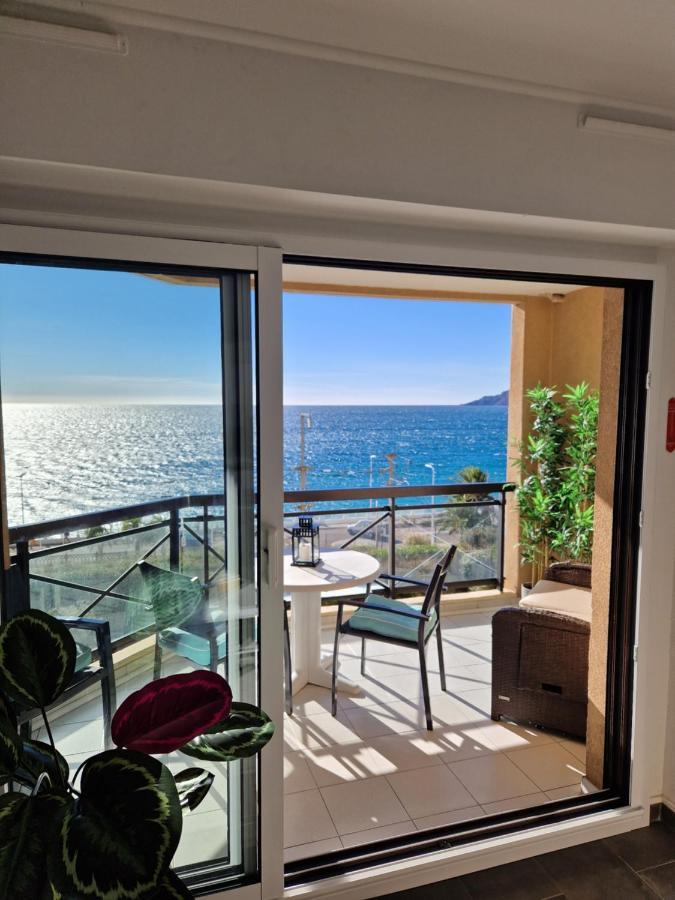 Villa Maupassant Bord De Mer Кан Екстериор снимка