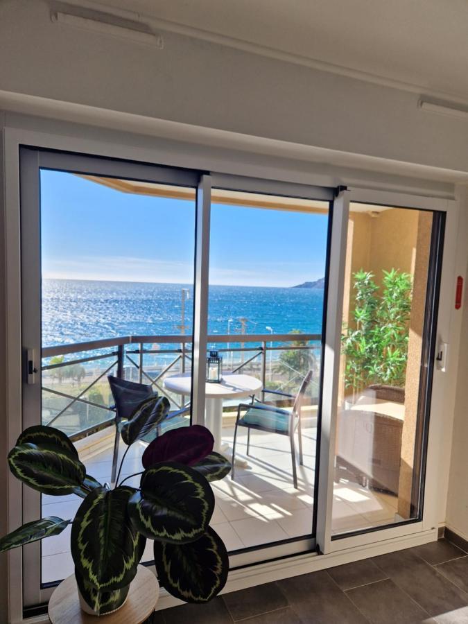 Villa Maupassant Bord De Mer Кан Екстериор снимка